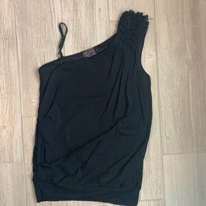 Dillards m❤️m one shoulder tank top